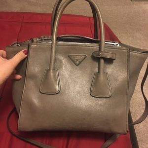 Prada twin pocket glacé calf tote in Marmo